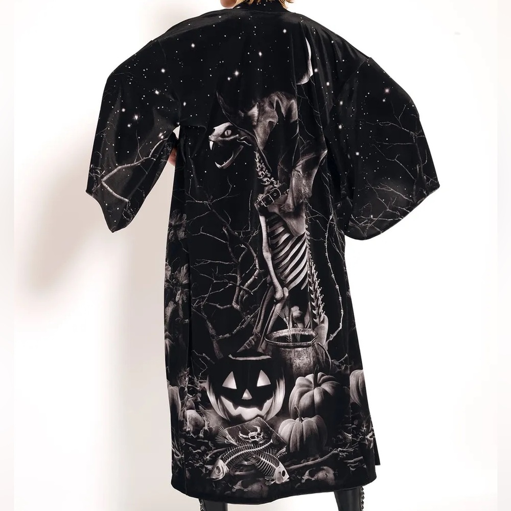 Blackmilk Skeleton Bat Cat Velvet Swan Kimono Size OSFA NWT Skeleton Wings